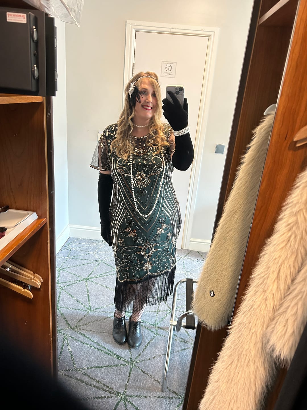 Customer photo review of Plus Size Halle Flapper Dress - Green