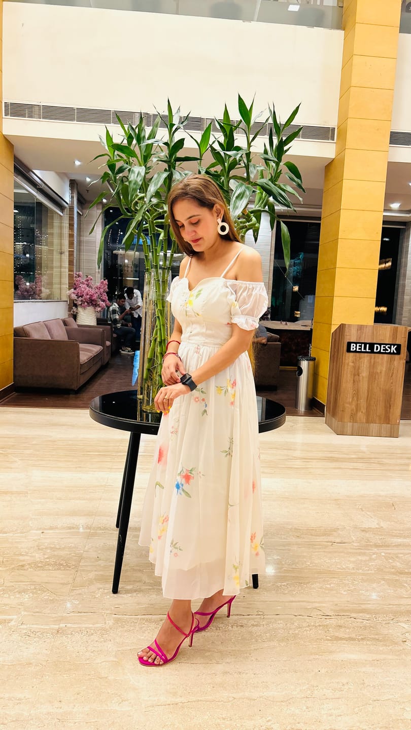 Customer photo review of Disa Floral Midi Dress in Ivory