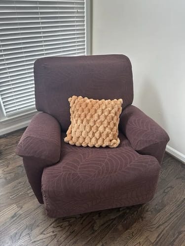 Customer photo review of Jacquard Large Leaf Split Recliner Chair Cover 4/6/8 Pieces