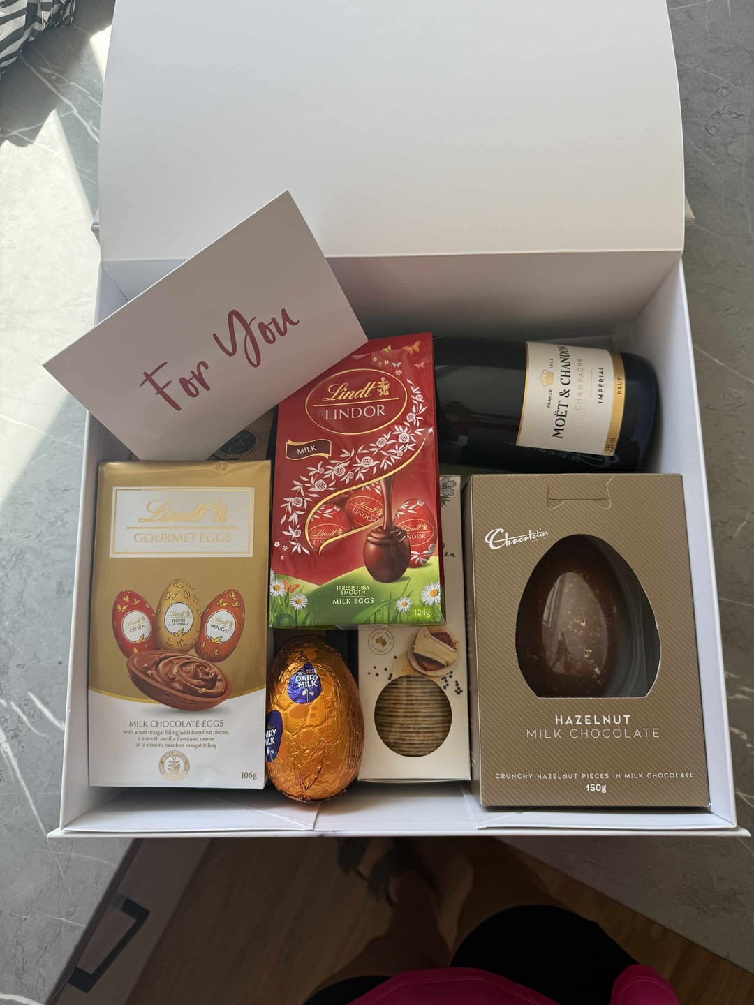 Customer photo review of Moet Lovers Easter Hampers