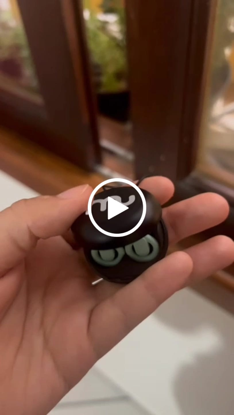Customer video review of Protetor Auricular Kalm
