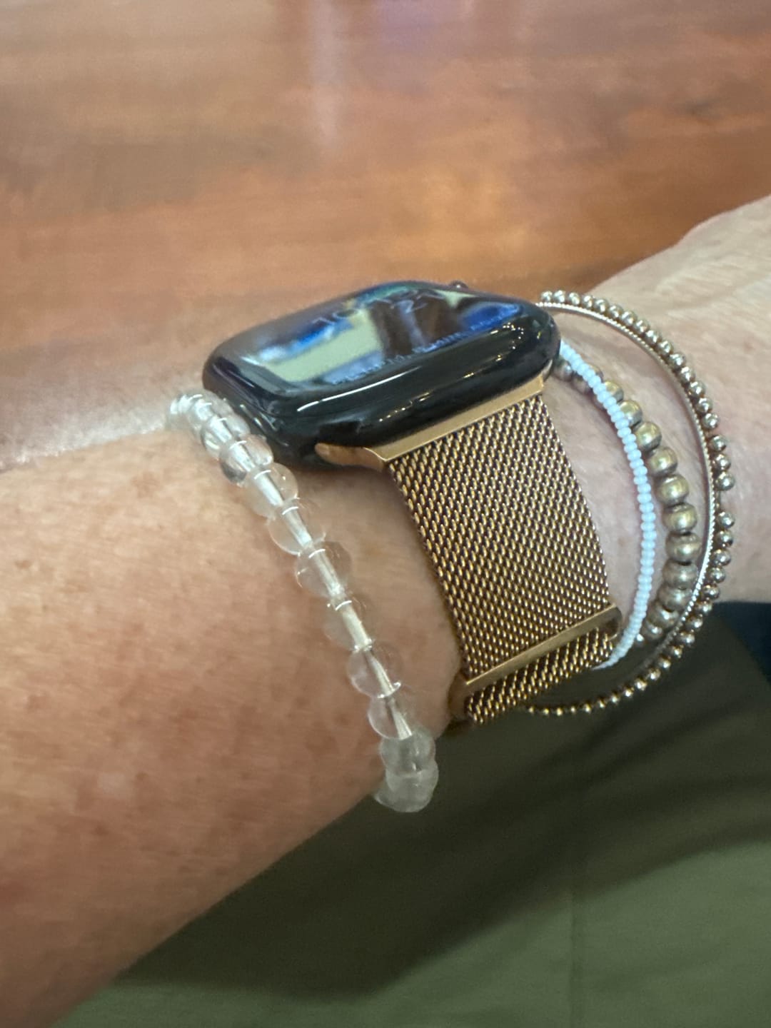 Customer photo review of Vicenza Magnet Band