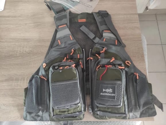 Customer photo review of Atmungsaktive Angelweste