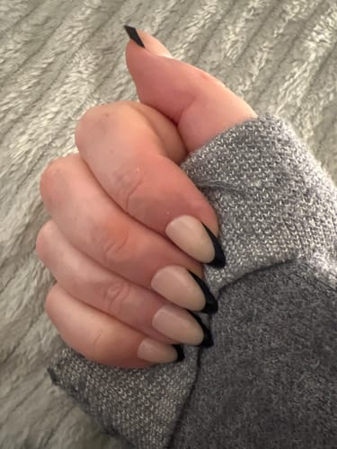 Customer photo review of Untamed  - Press On Nails
