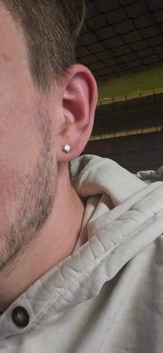 Customer photo review of MOISSANITE DIAMOND STUDS. - 5MM