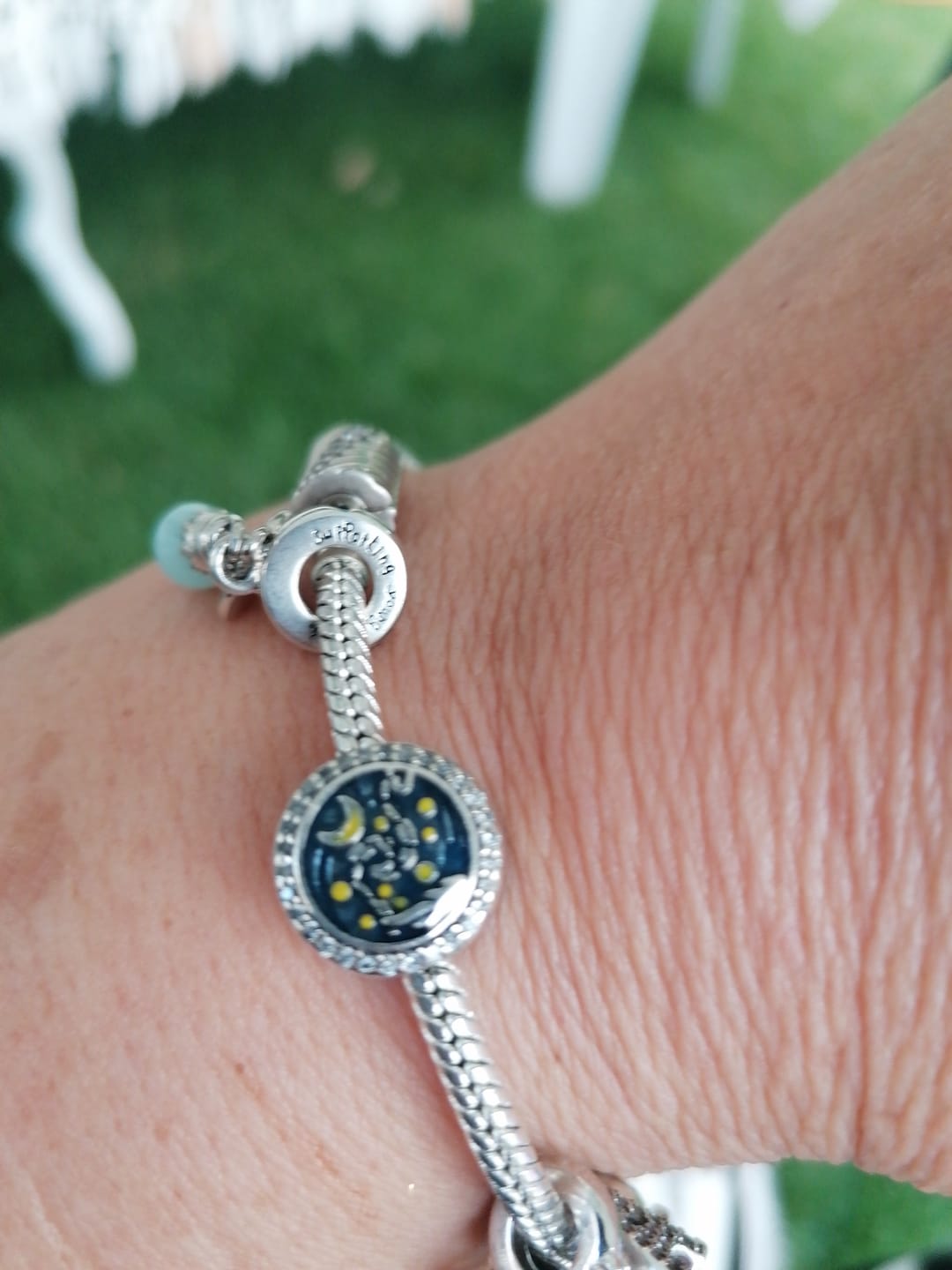 Customer photo review of Charm Noche Estrellada de Van Gogh