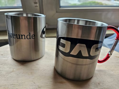 Customer photo review of TassenExpress - Karabiner Edelstahl-Tasse mit Logo Groß 325ml