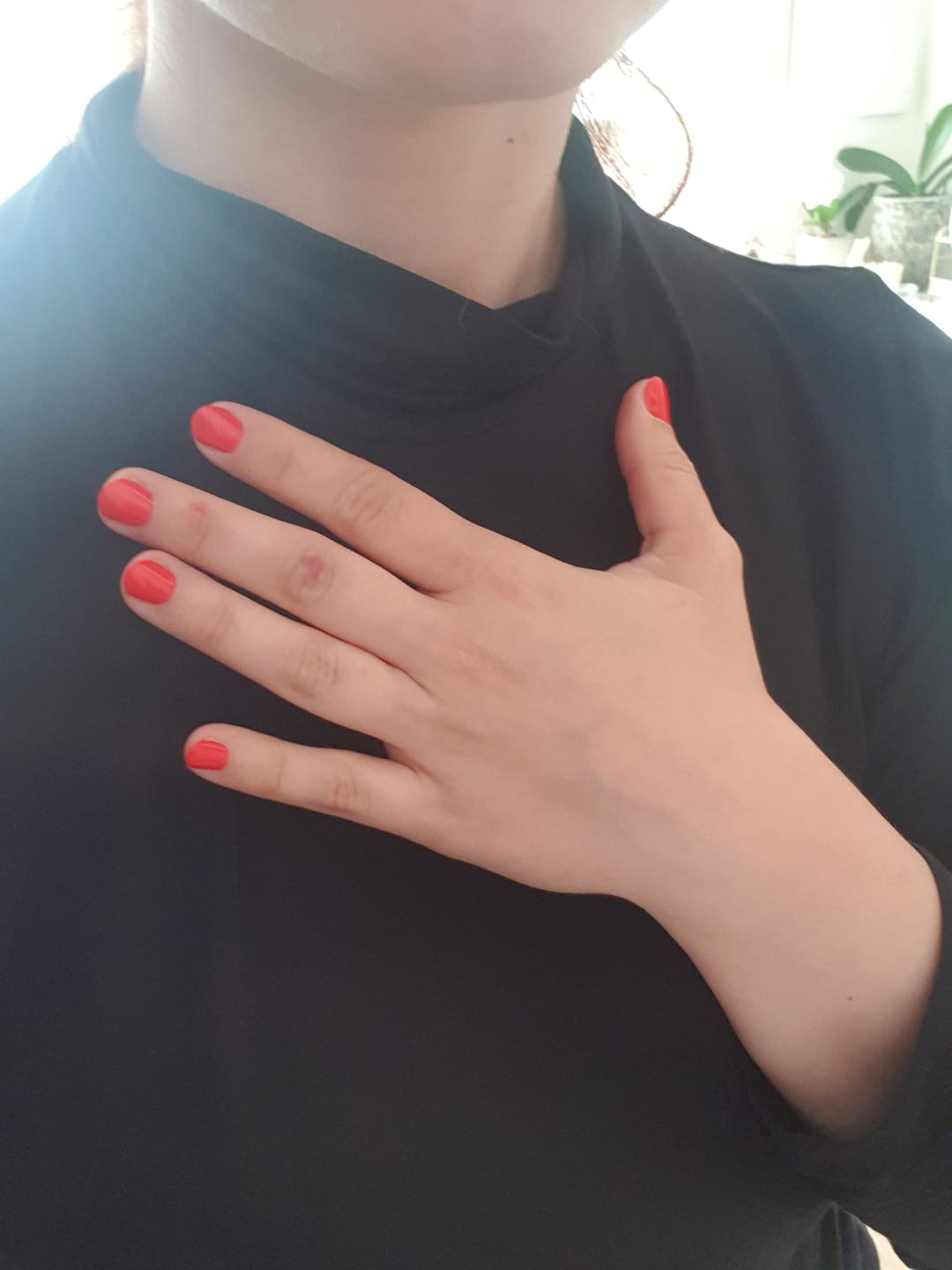 Customer photo review of Semilac 039 Sexy Red UV Gel Polish