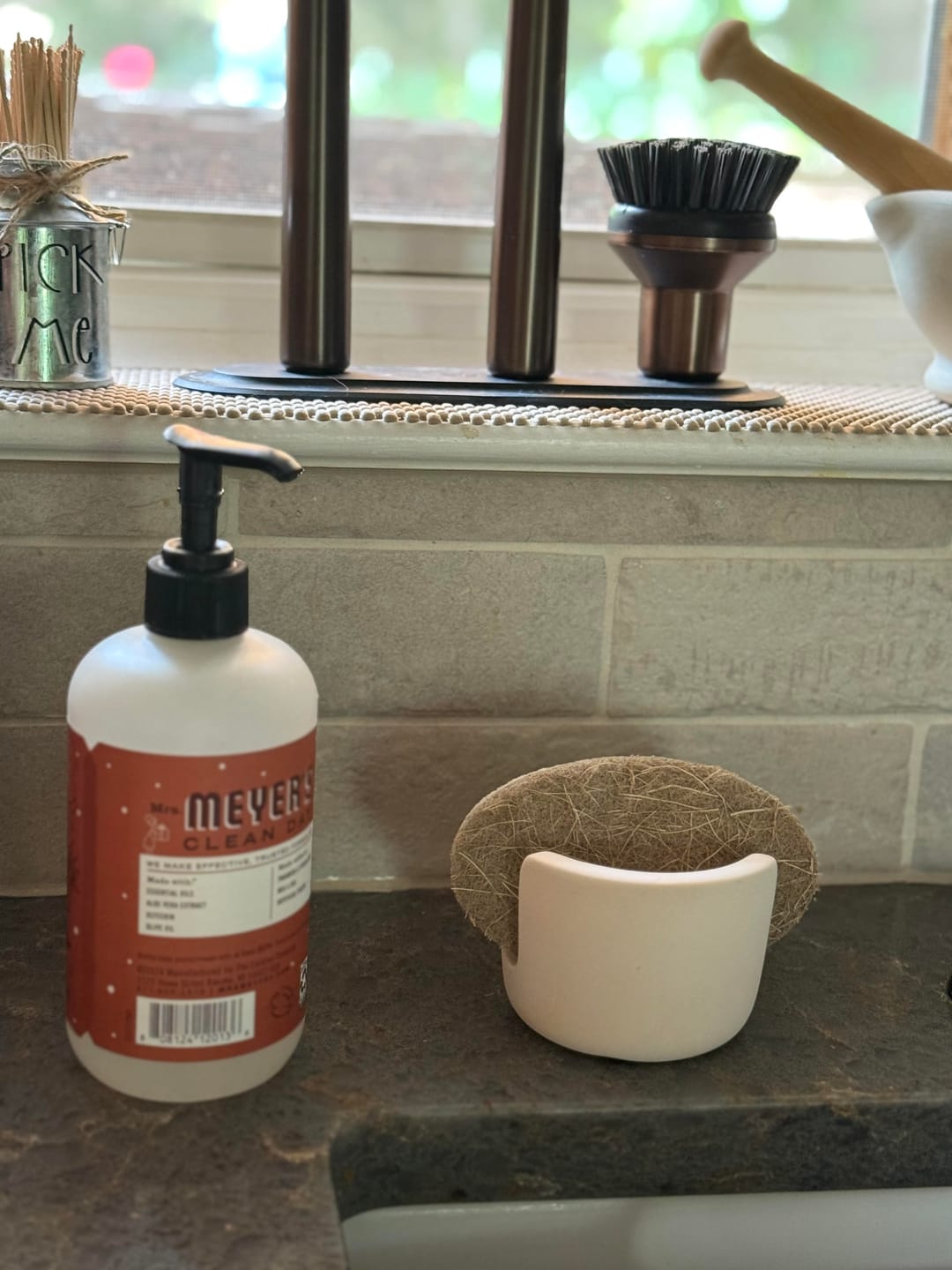 Customer photo review of Bundle & Save- 6 Pk of Oval Sponges & Diatomite Sponge Holder