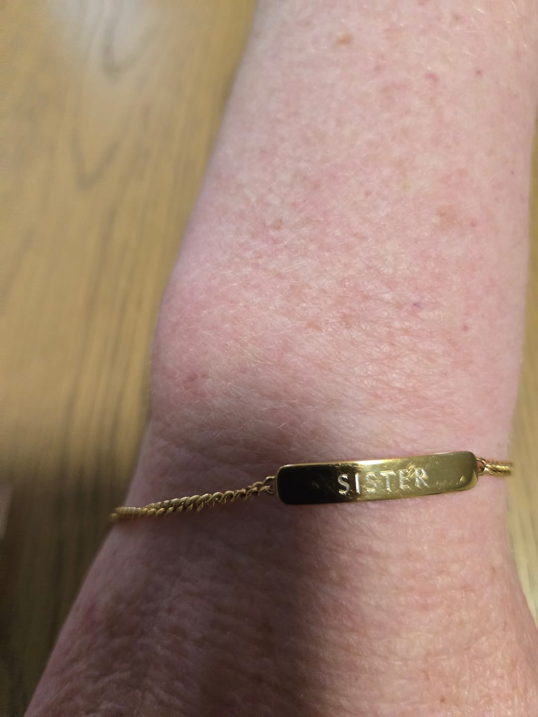 Customer photo review of The Engraved Bracelet Gold