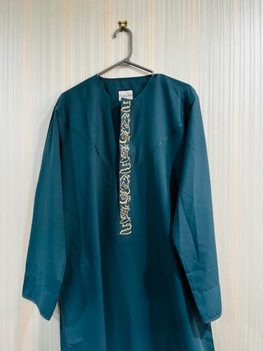 Customer photo review of SEA BLUE THOBE