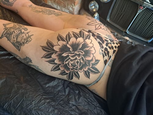 Customer photo review of TattooNumbx Numbing Cream