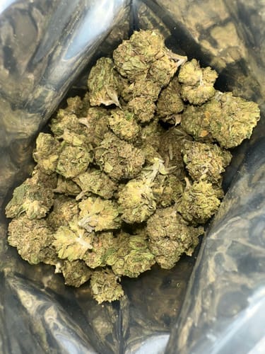 Customer photo review of Grapes & Cream THCA Flower