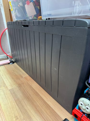 Customer photo review of Marvel Plus Deck Box