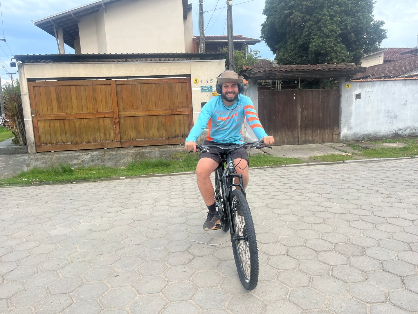 Customer photo review of Camisa UV Masculina Life