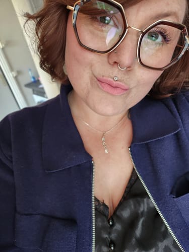 Customer photo review of Collier "Amour vertical" argent
