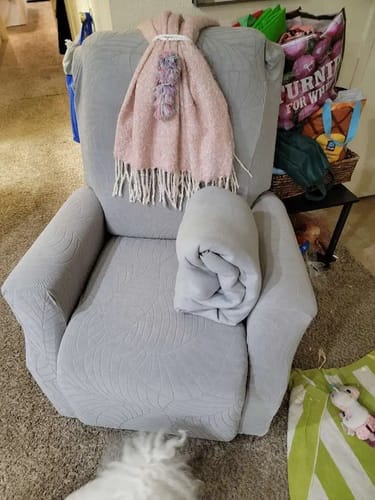 Customer photo review of Jacquard Large Leaf Split Recliner Chair Cover 4/6/8 Pieces