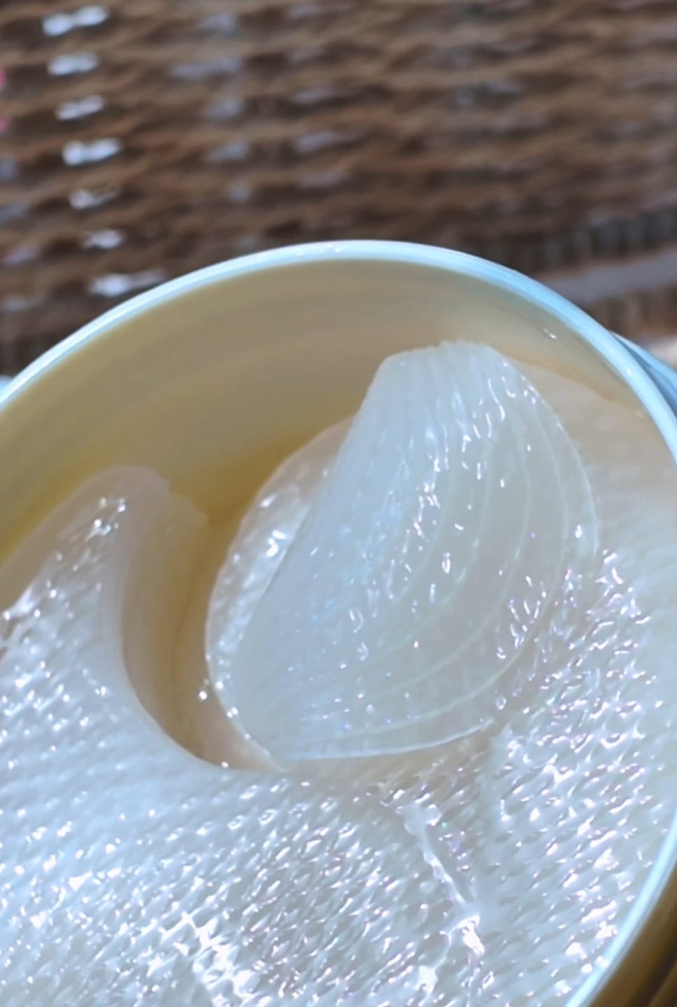 Customer photo review of Collagen eye patch Jericho rose jelly
