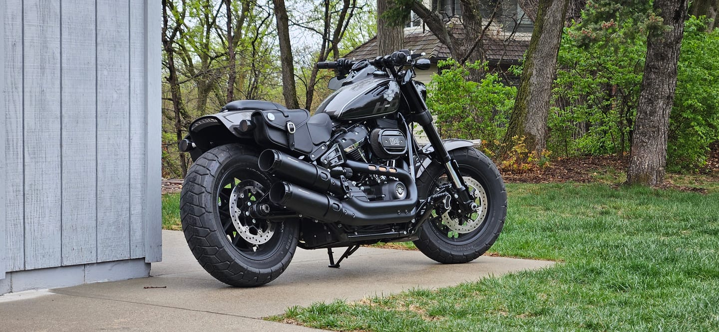 Customer photo review of 4L - Diablo Plain Leather Motorcycle Saddlebags For Harley Softail Fat Bob FXFB/S