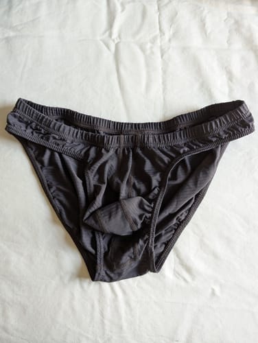 Customer photo review of Nylon 0in Low-Rise Bikini Briefs No Fly 3pk Black/Gray/White