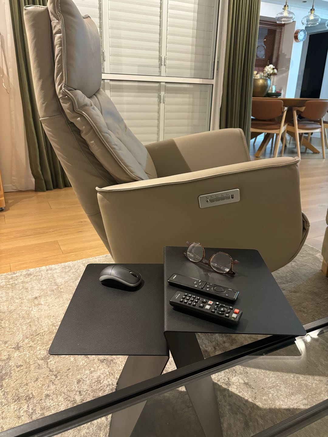 Customer photo review of שידת צד FOLD
