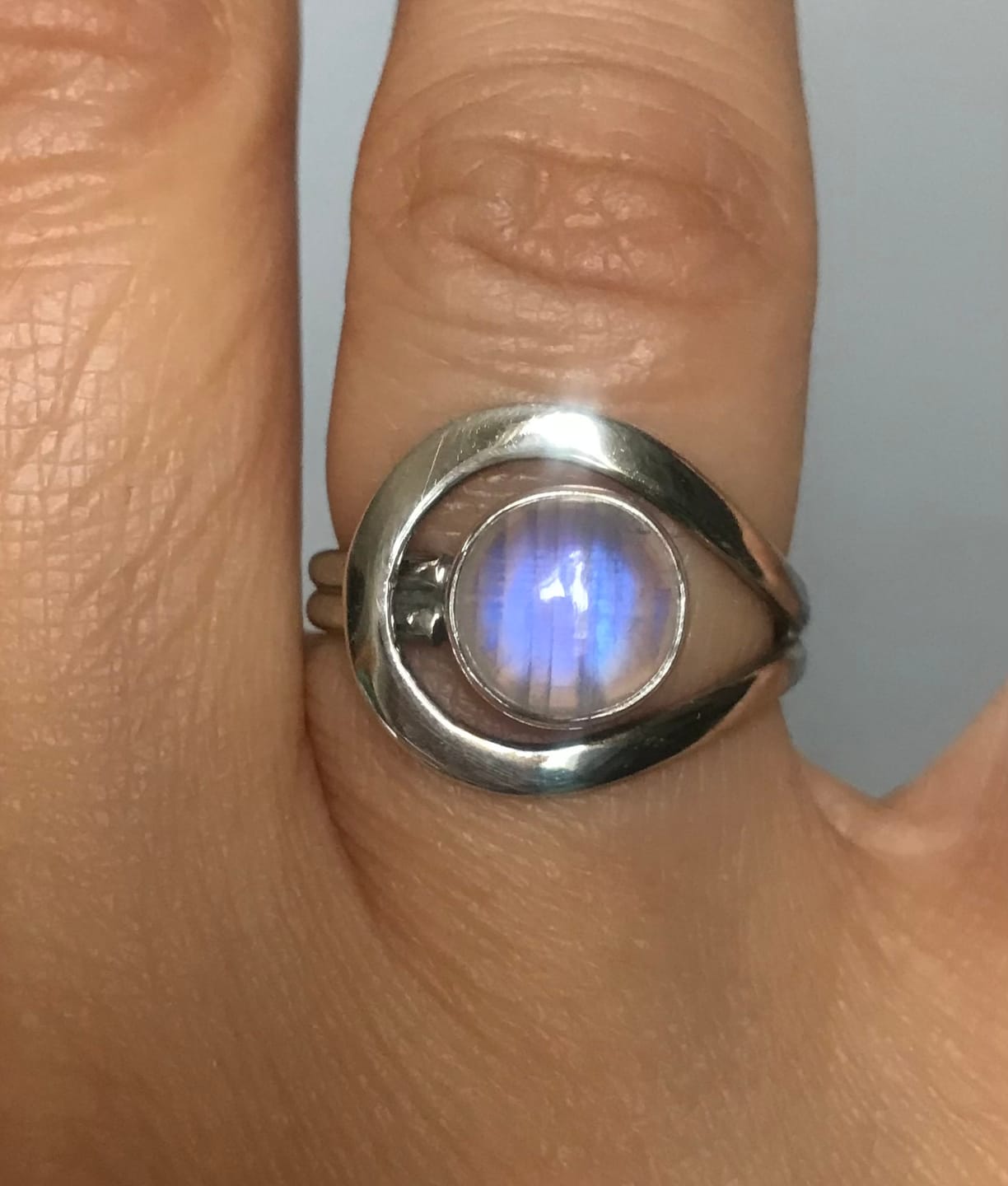 Customer photo review of Bague Argent et Pierre de Lune
