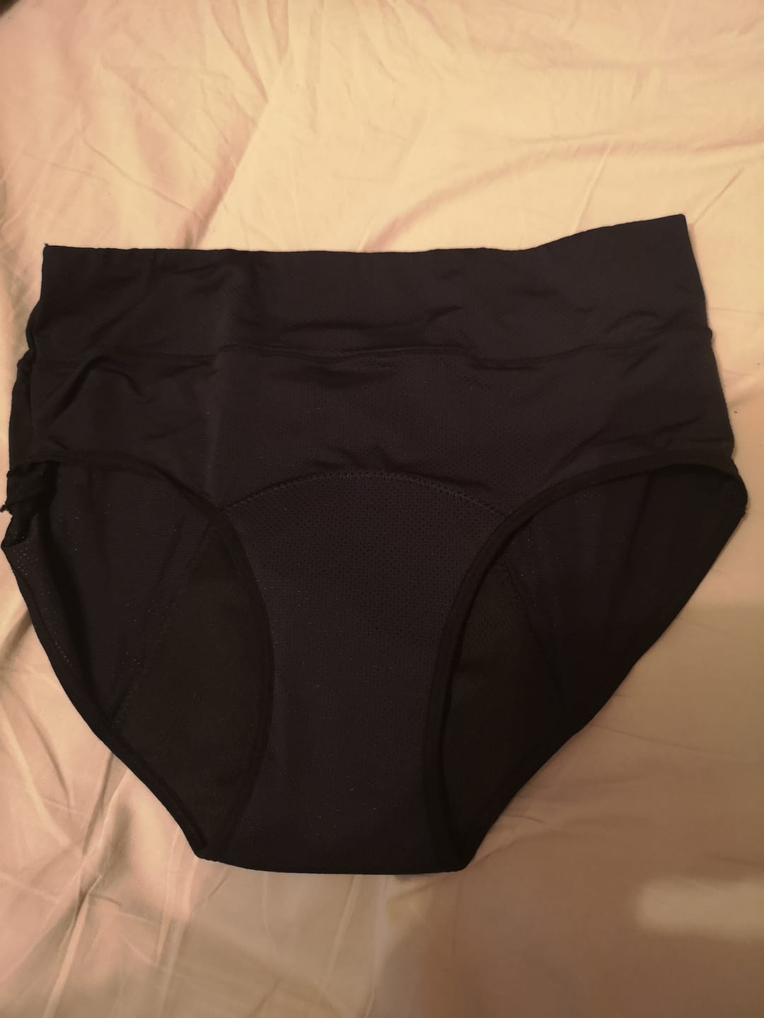 Customer photo review of Culotte Menstruelle Respirante Céleste