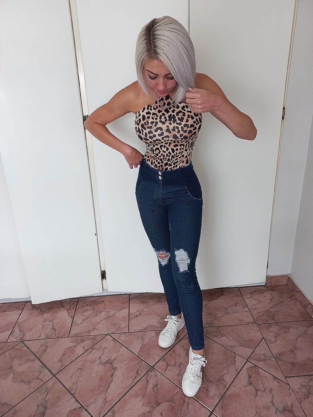 Customer photo review of Shapewear TNG Cargo Leggings - Black