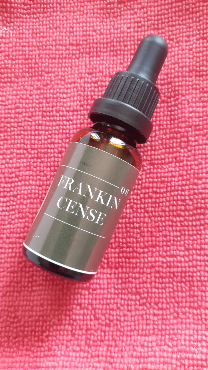 Customer photo review of Frankincense Essential Oil