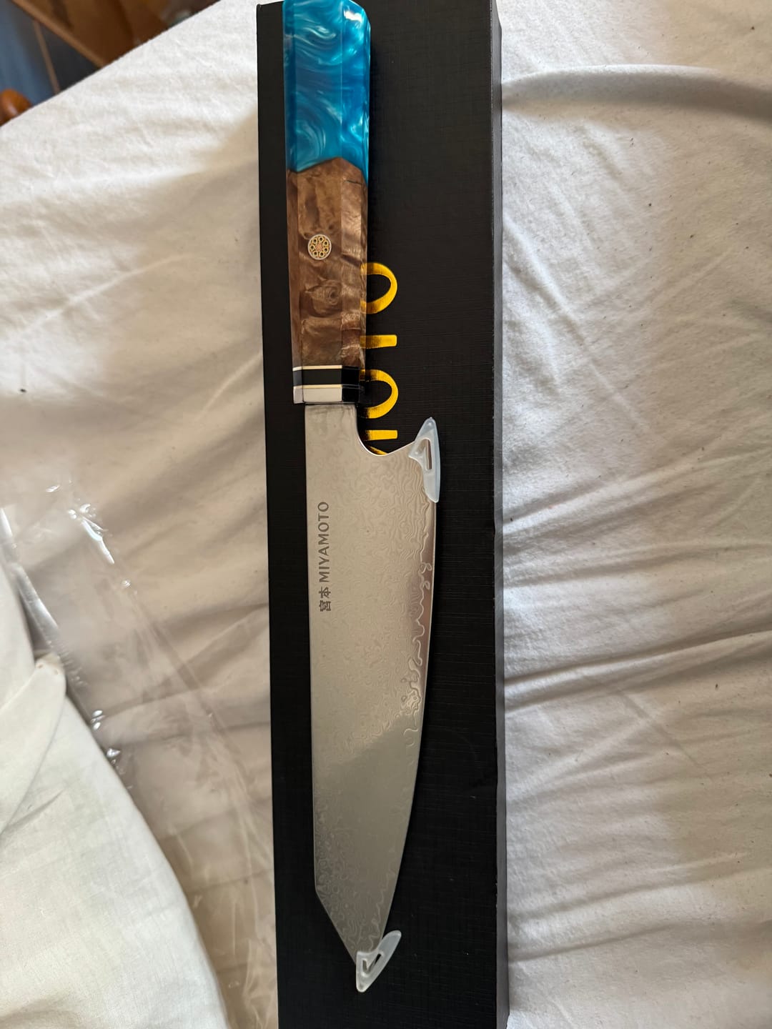 Customer photo review of Miyamoto Damascus Kiritsuke Chef Knife (Blue)