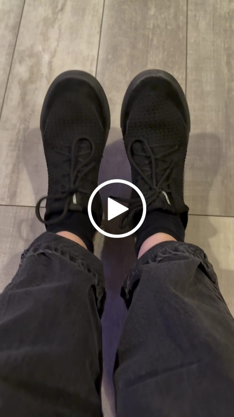 Customer video review of Zapatilla Versaknit Negro Unisex