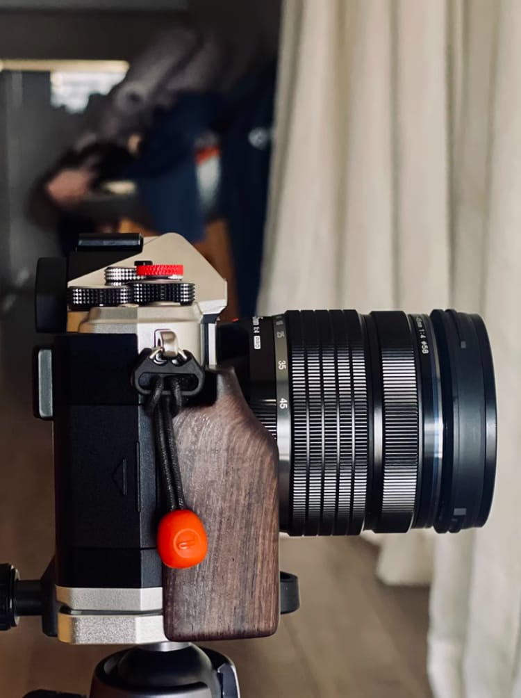 Customer photo review of Olympus OM3 Grip Wood MS Design