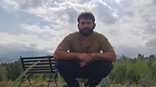 Customer photo review of Vintage Short Sleeve Henley T-Shirt - Black