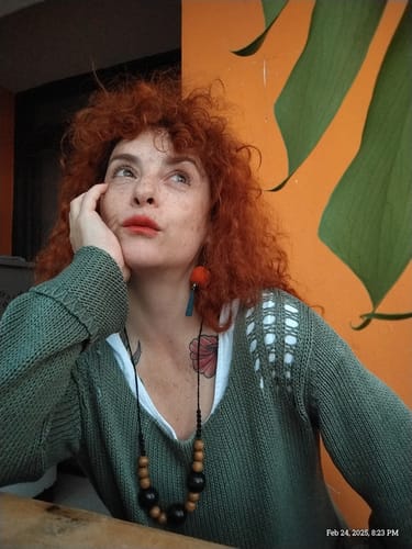 Reseña con foto de un cliente sobre Henna Jamila Hair -  Cobrizo Natural y Duradero  👩🏼‍🦰