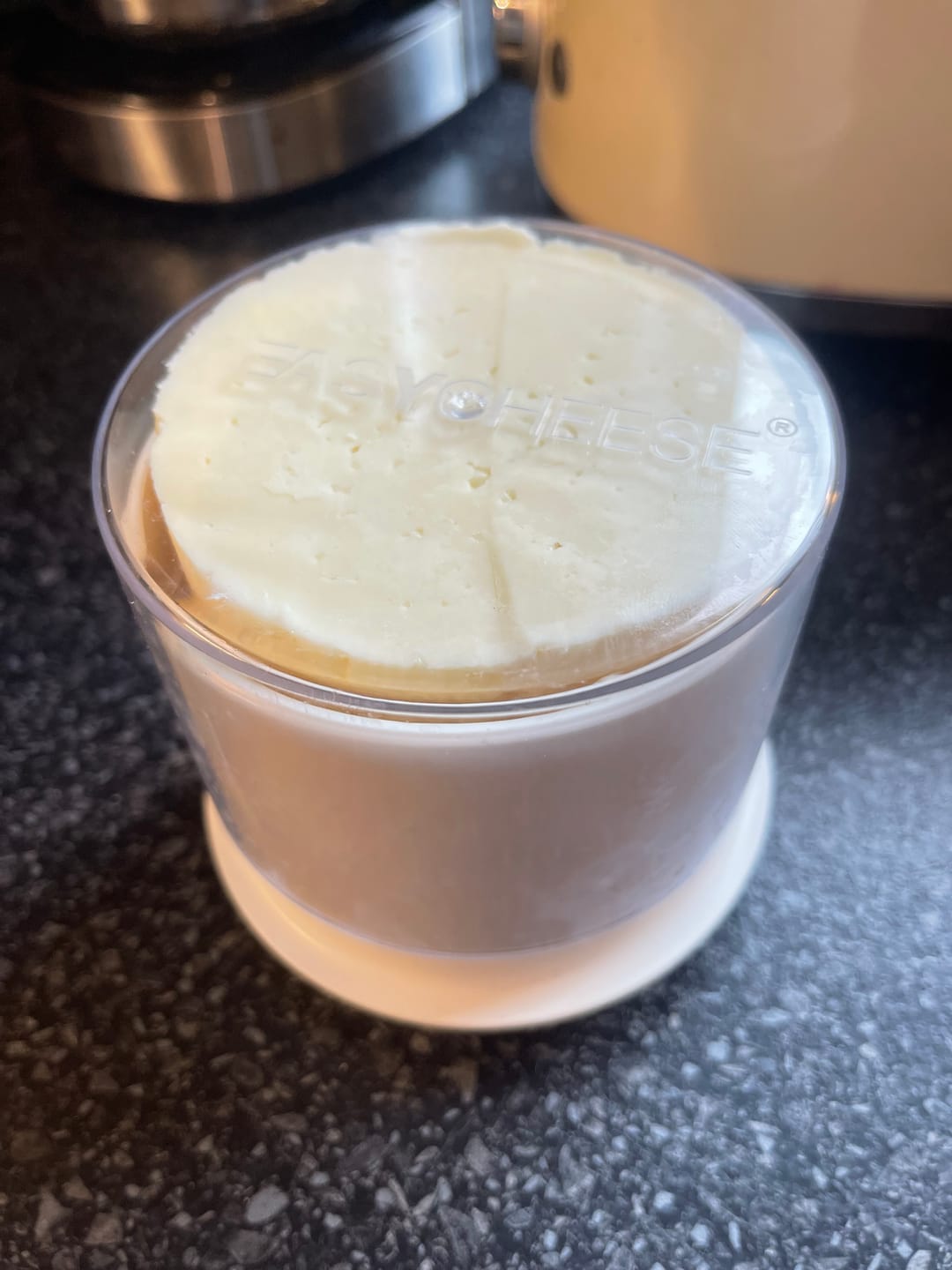 Customer photo review of EasyCheese® Osteklokke Rund - Hvit