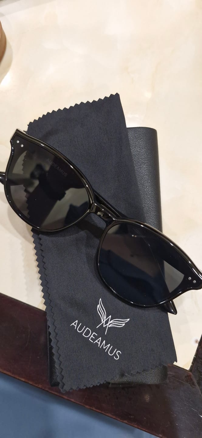 Customer photo review of Owen Square Framed Sunglasses