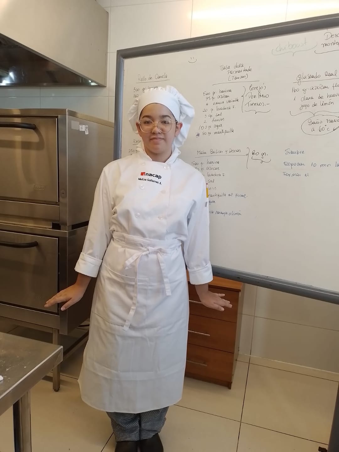Customer photo review of Delantal Pechera Prime Chef Sydney Negro