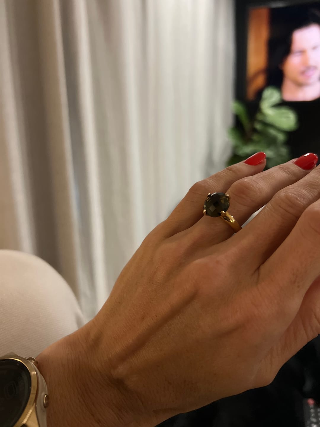 Customer photo review of Bottone Top 10mm in Gold