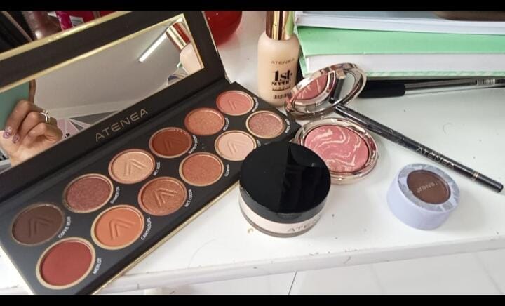 Customer photo review of PALETA DE SOMBRAS 1ST SCENE