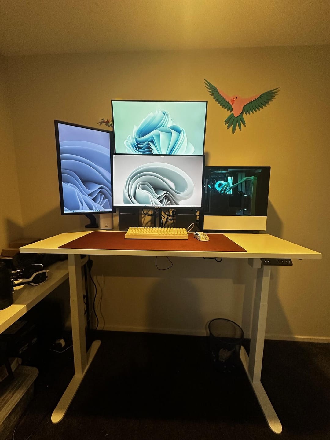 Customer photo review of Edge Electric Standing Height Adjustable Desk（Grey Leg Only）