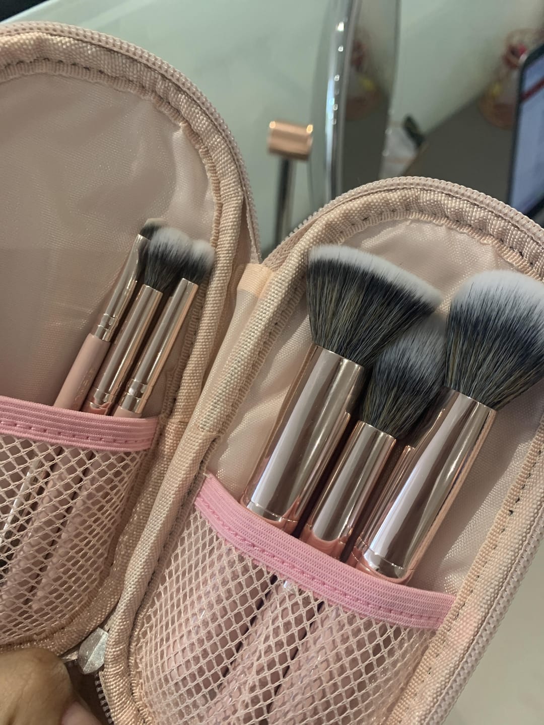 Customer photo review of KIT DE BROCHAS PINK TRAVEL X6