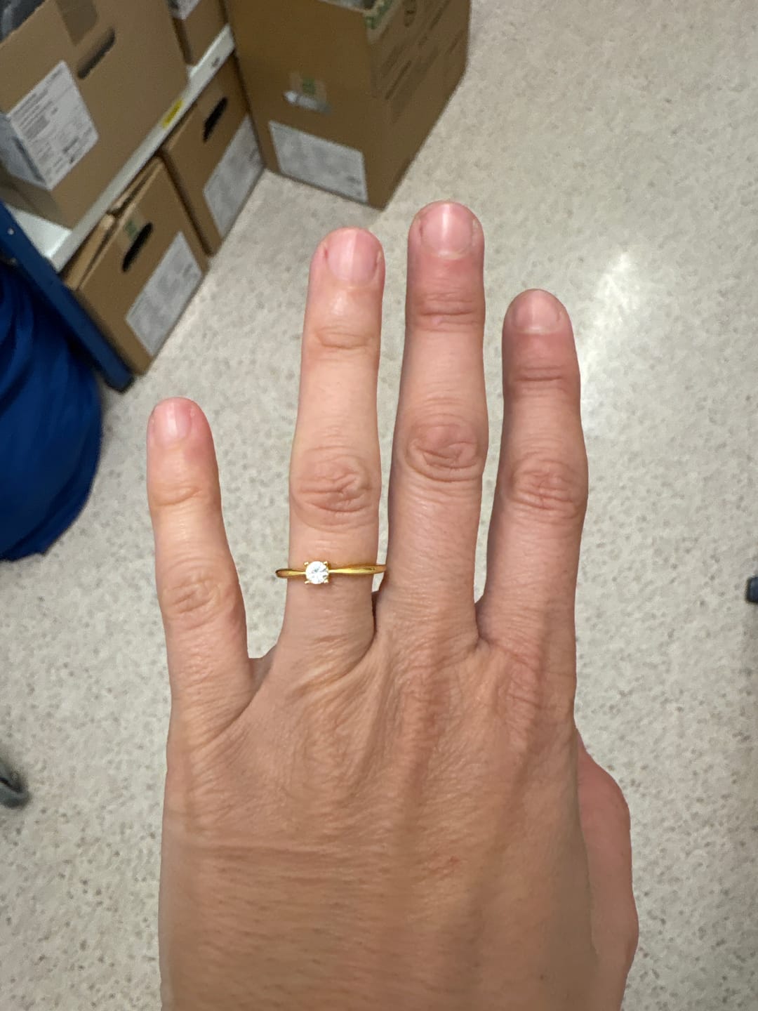 Customer photo review of Anillo Circonita Solitaria