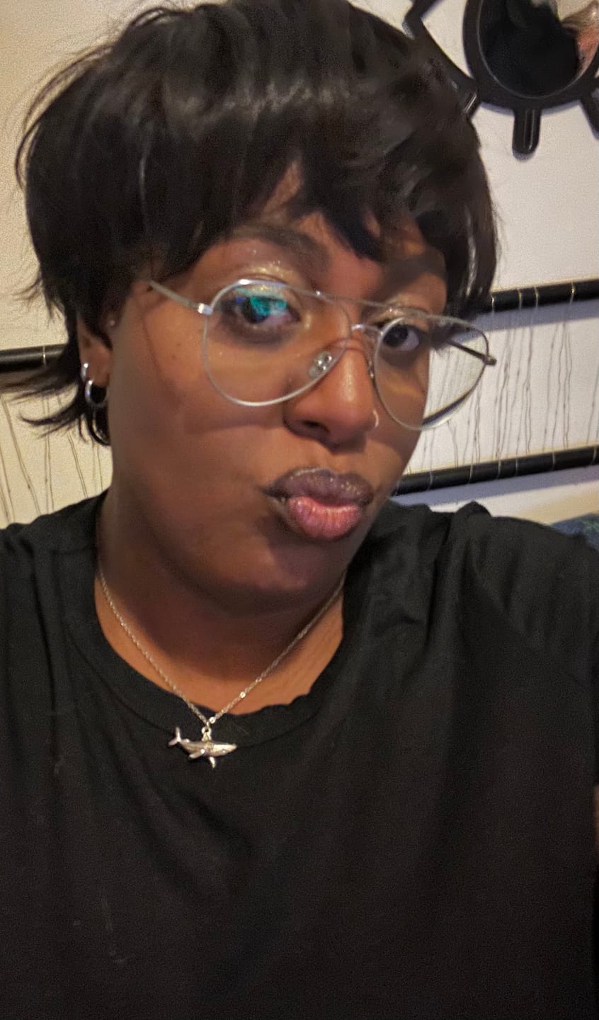 Customer photo review of Outre WigPop Full Wig - NIECY
