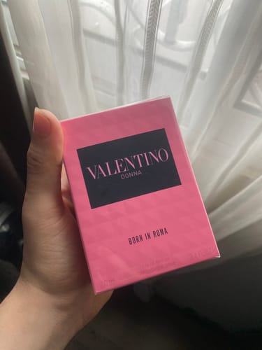 Reseña con foto de un cliente sobre Perfume VALENTINO DONNA BORN IN ROMA 100ml EDP