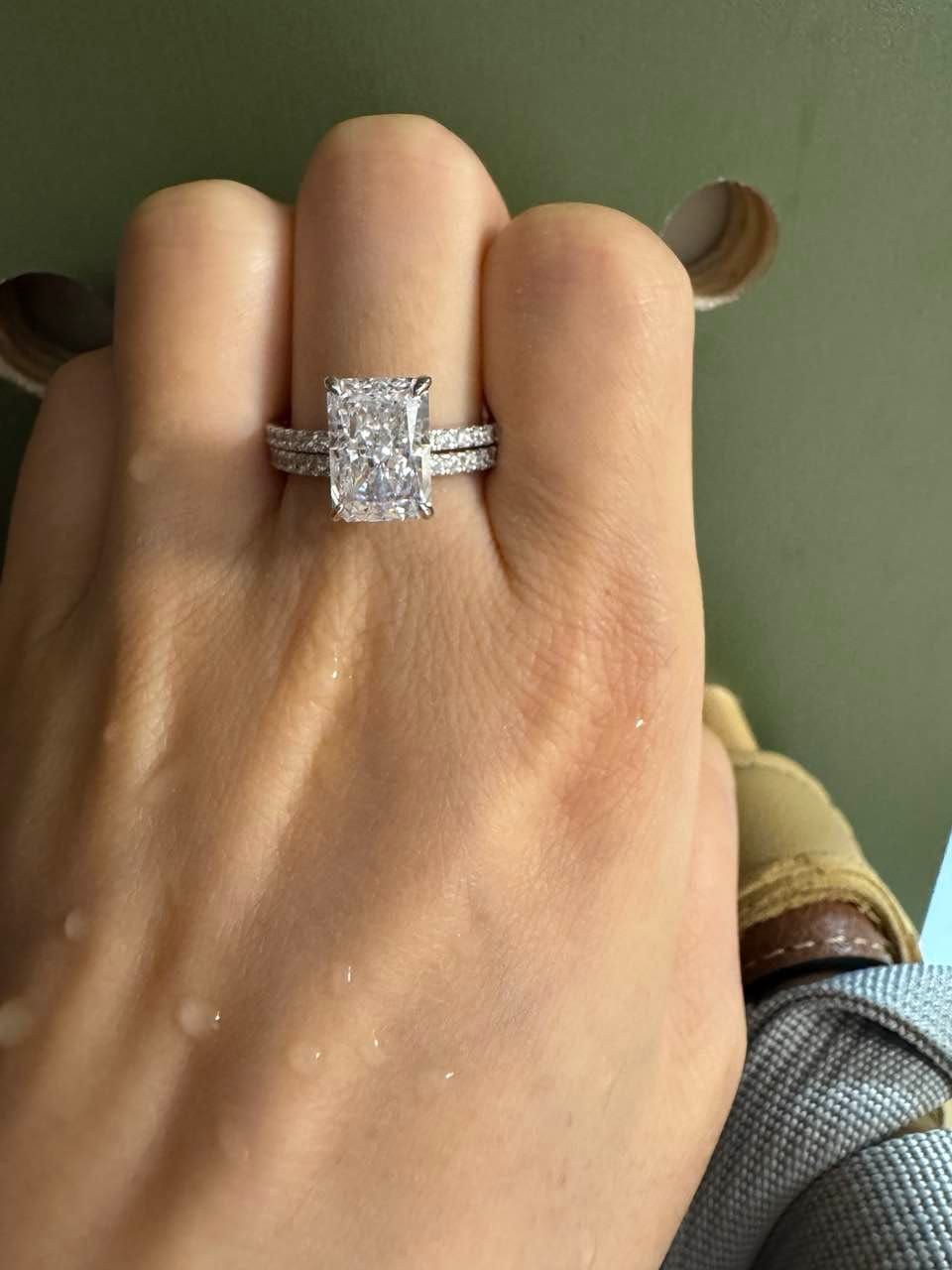 Customer photo review of S925 3.5 Carat Radiant Cut Wedding Ring Set In Sterling Silver Holiday Ring Gift For Women