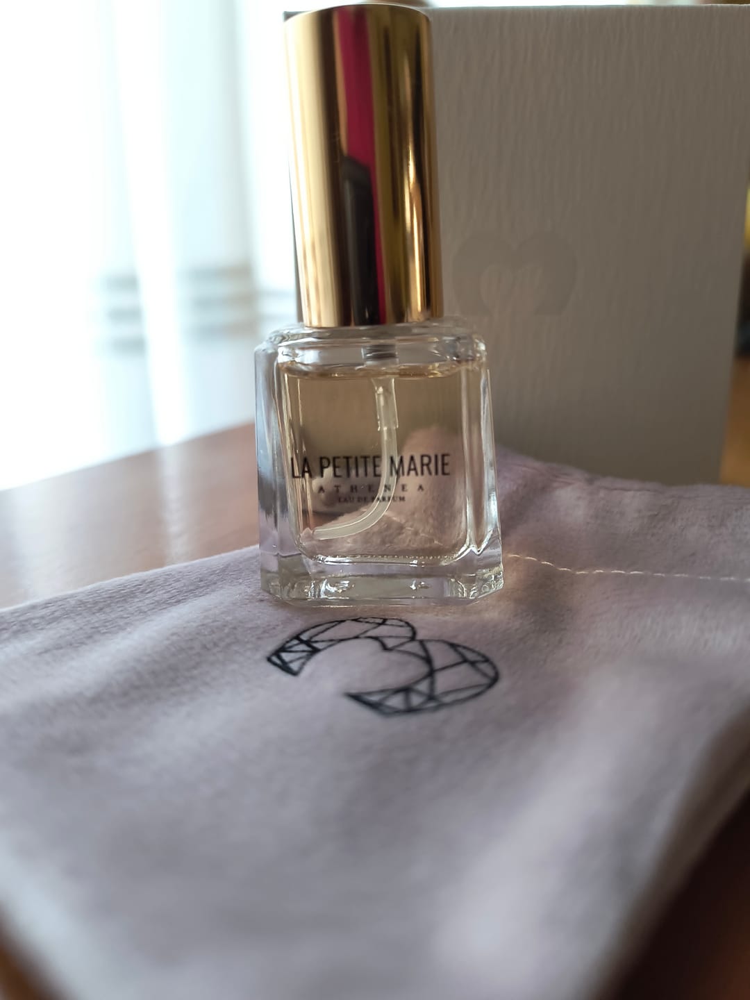 Customer photo review of Mini Perfume 10ml - Tamaño Viaje
