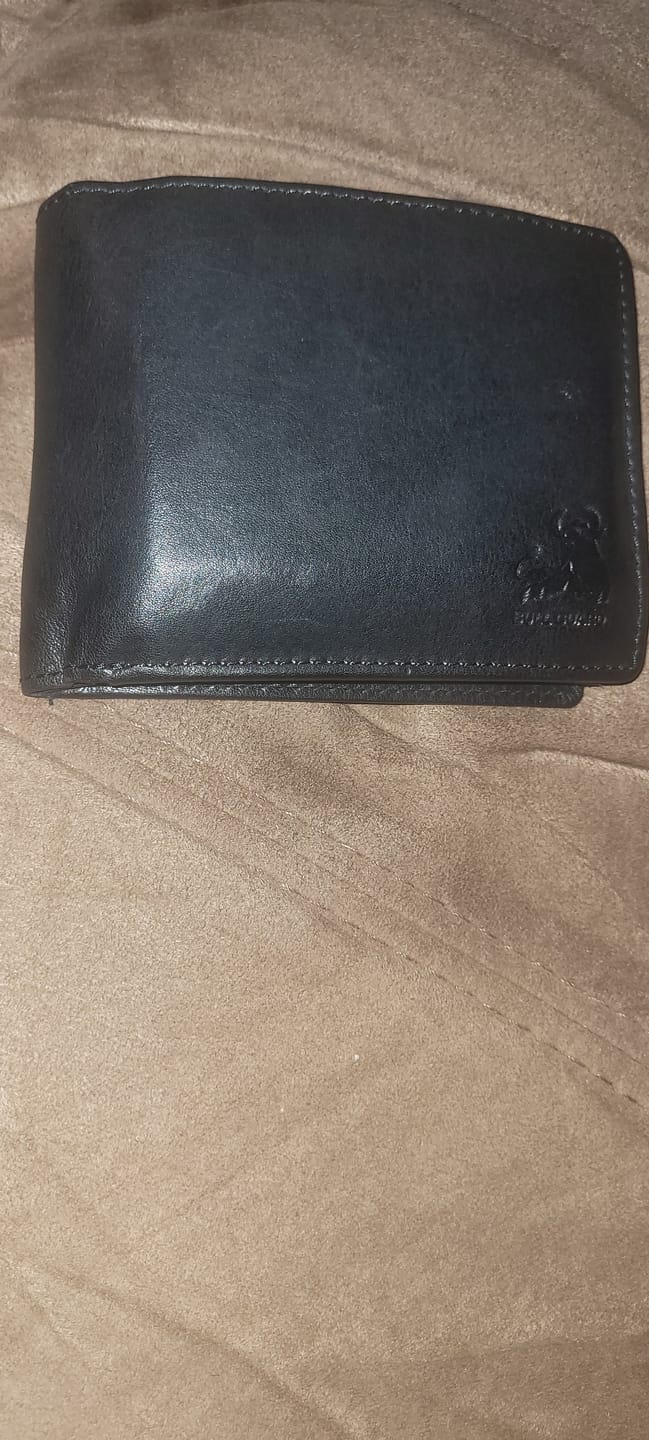 Customer photo review of 2 ID Leather Wallet
