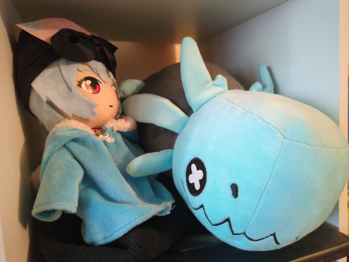 Customer photo review of Rain World - Glowing Blue Lizard Plush