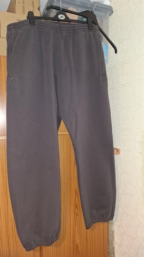 Customer photo review of Women's Fleece Jogging Pant - Yeezy Gap Engineered by Balenciaga - 3 Colors Available