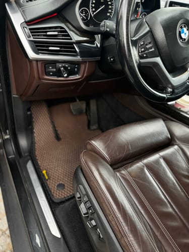 Customer photo review of Dywaniki samochodowe na zamówienie - Przód i tył